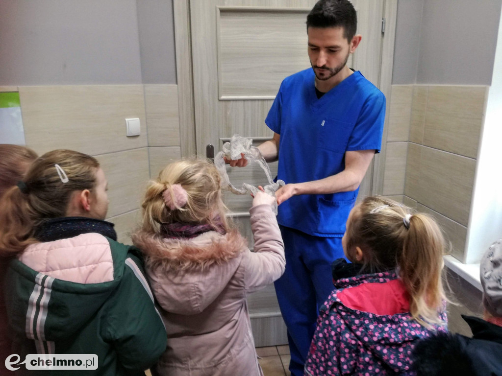 Uczniowie z Czwórki zapoznali się z pracą weterynarza