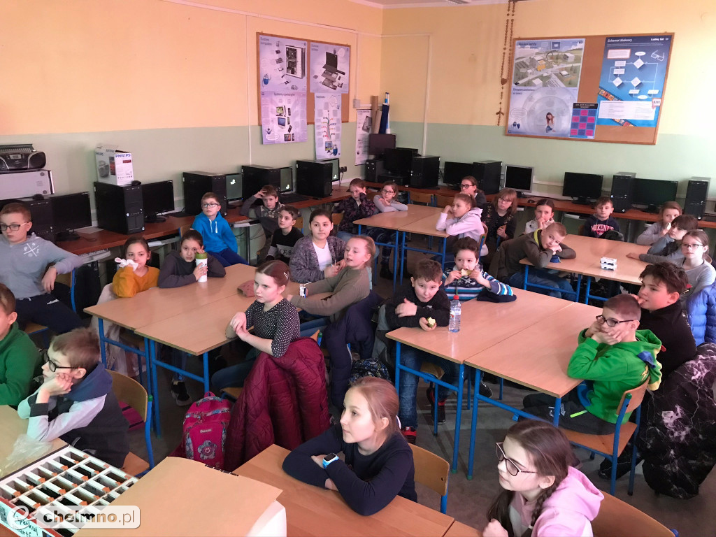 Rozmowy o bezpieczeństwie przy korzystaniu z internetu