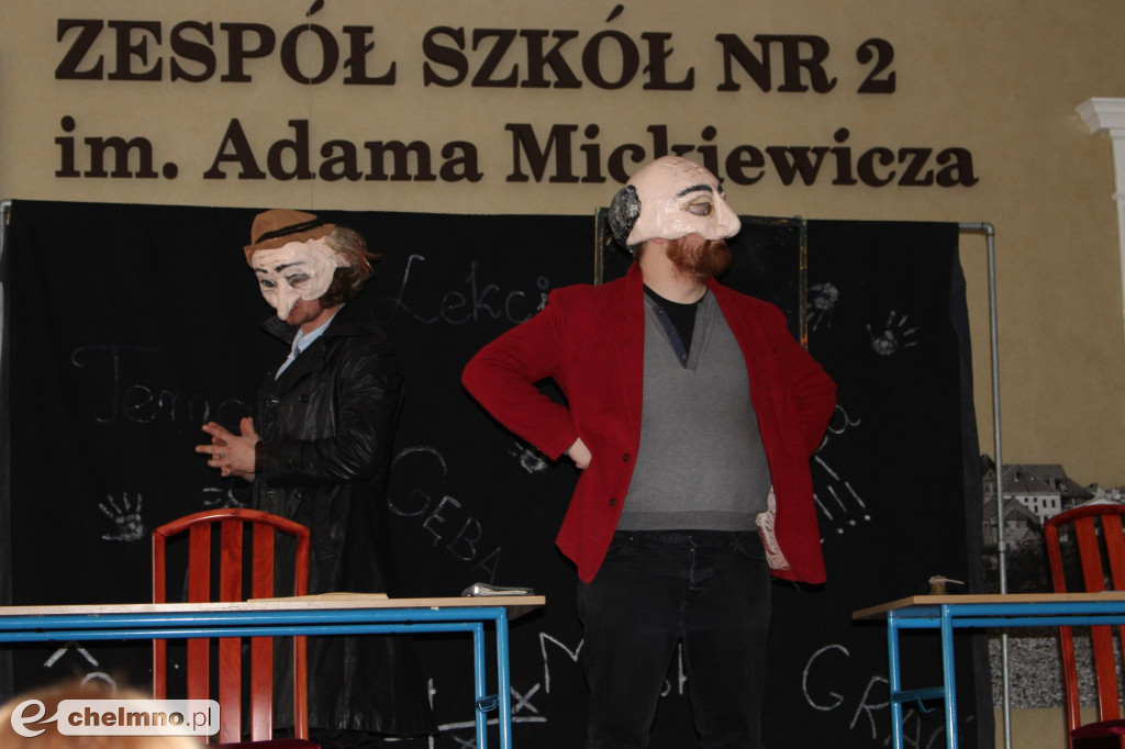 Ciekawy spektakl Ferdydurke zaprezentowany w auli ZS nr 2