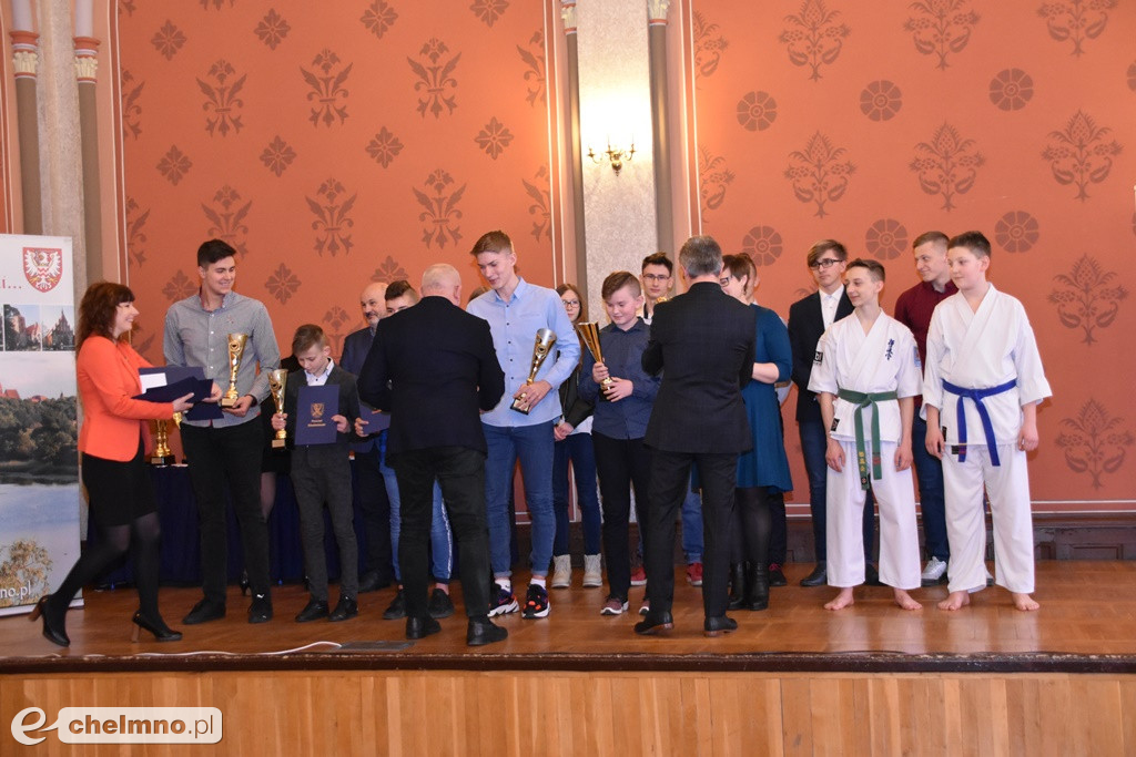 Laureaci XVII Powiatowej Gali Mistrzów Sportu