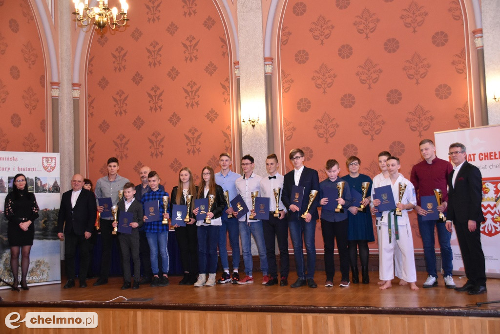 Laureaci XVII Powiatowej Gali Mistrzów Sportu