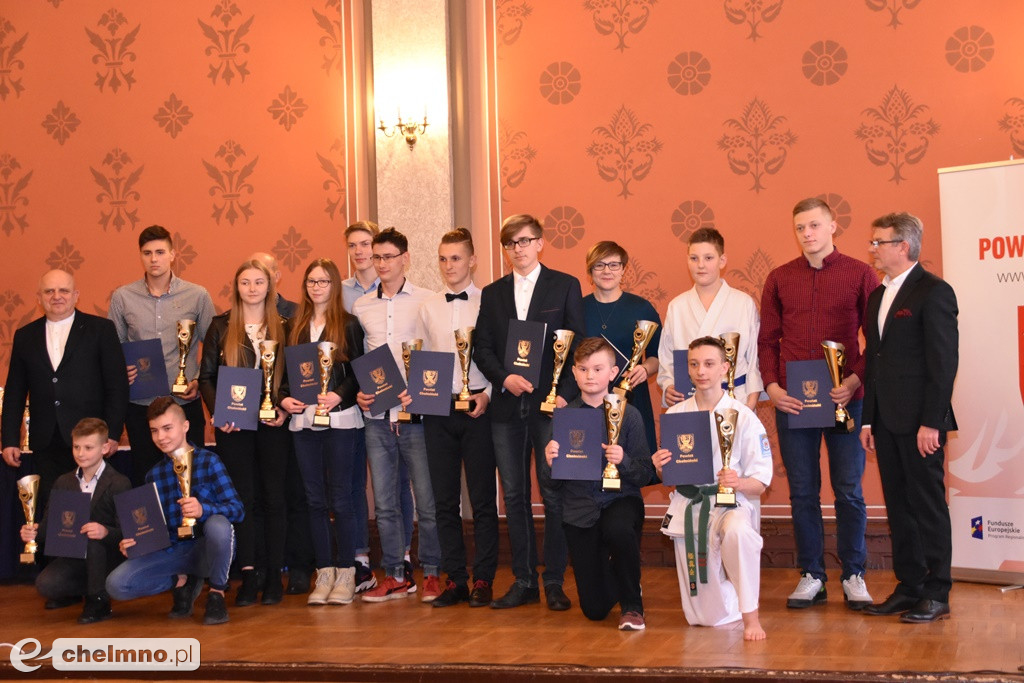 Laureaci XVII Powiatowej Gali Mistrzów Sportu