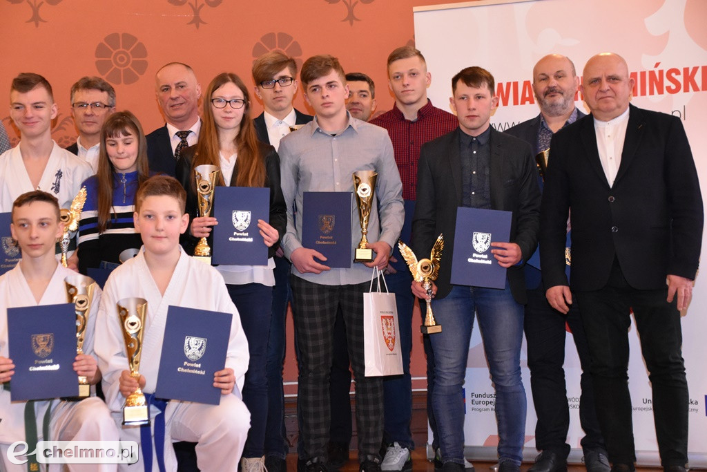 Laureaci XVII Powiatowej Gali Mistrzów Sportu