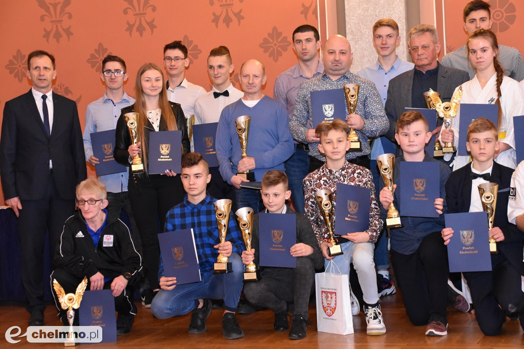 Laureaci XVII Powiatowej Gali Mistrzów Sportu