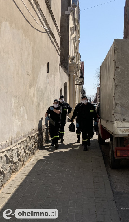 Strażacy przygotowali namiot STREFY przed szpitalem