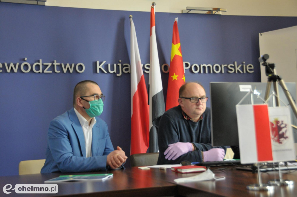 Specjaliści z Wuhan wspierają naszych medyków