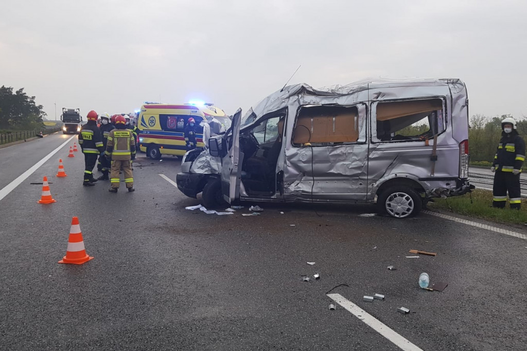 Kolizja na autostradzie A1. Sześć osób zabranych do szpitali
