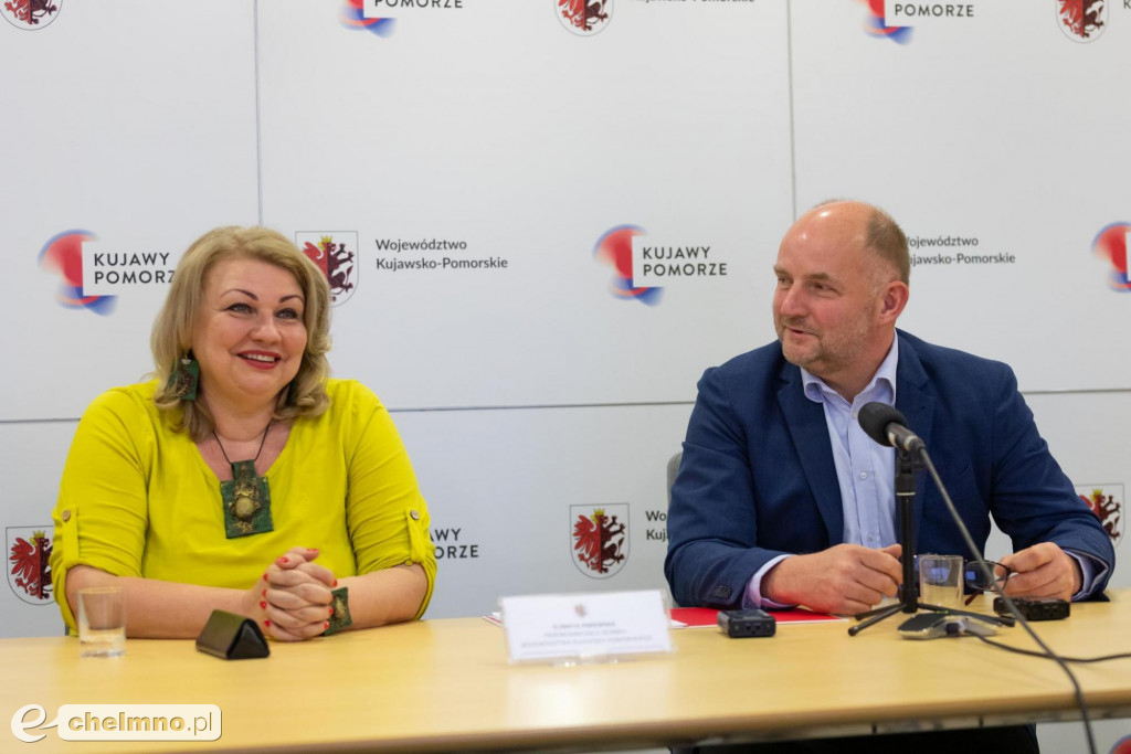 W hołdzie papieżowi