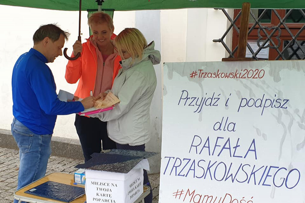 Trwa akcja zbierania podpisów dla Rafała Trzaskowskiego