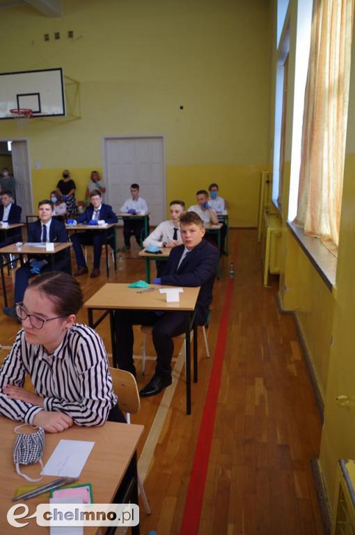Ósmoklasiści zmagali się z egzaminem z matematyki