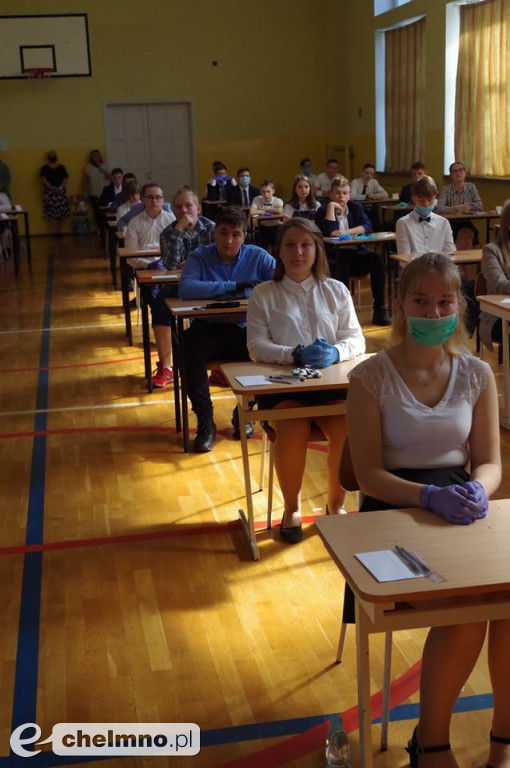 Ósmoklasiści zmagali się z egzaminem z matematyki