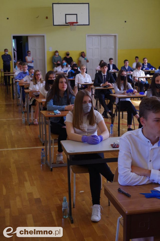 Ósmoklasiści zmagali się z egzaminem z matematyki