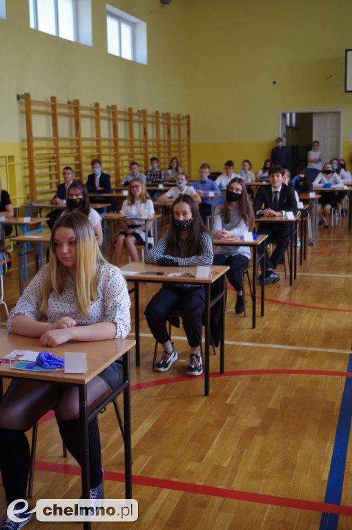 Ósmoklasiści zmagali się z egzaminem z matematyki