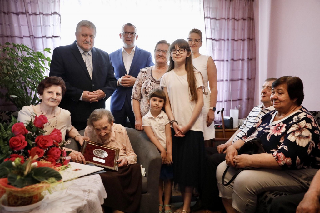 Medale Unitas Durat dla rówieśniczek Niepodległej