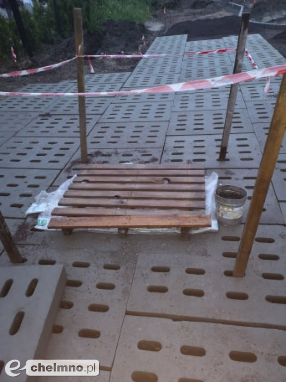 Mieszkańcy narzekają na prace remontowe przy os. Wybudowanie