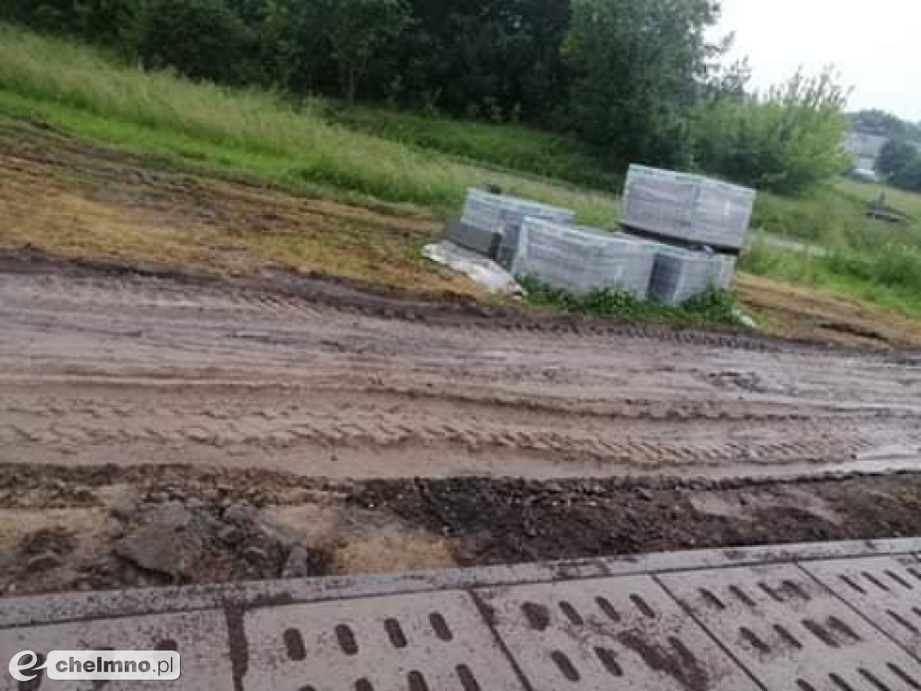 Mieszkańcy narzekają na prace remontowe przy os. Wybudowanie