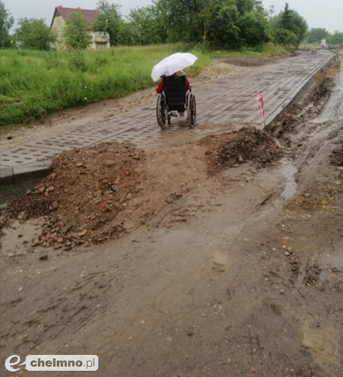 Mieszkańcy narzekają na prace remontowe przy os. Wybudowanie