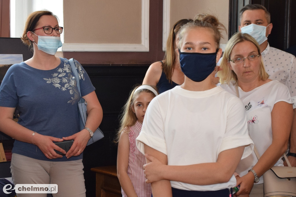 Najlepsi uczniowie wyróżnieni przez Burmistrza