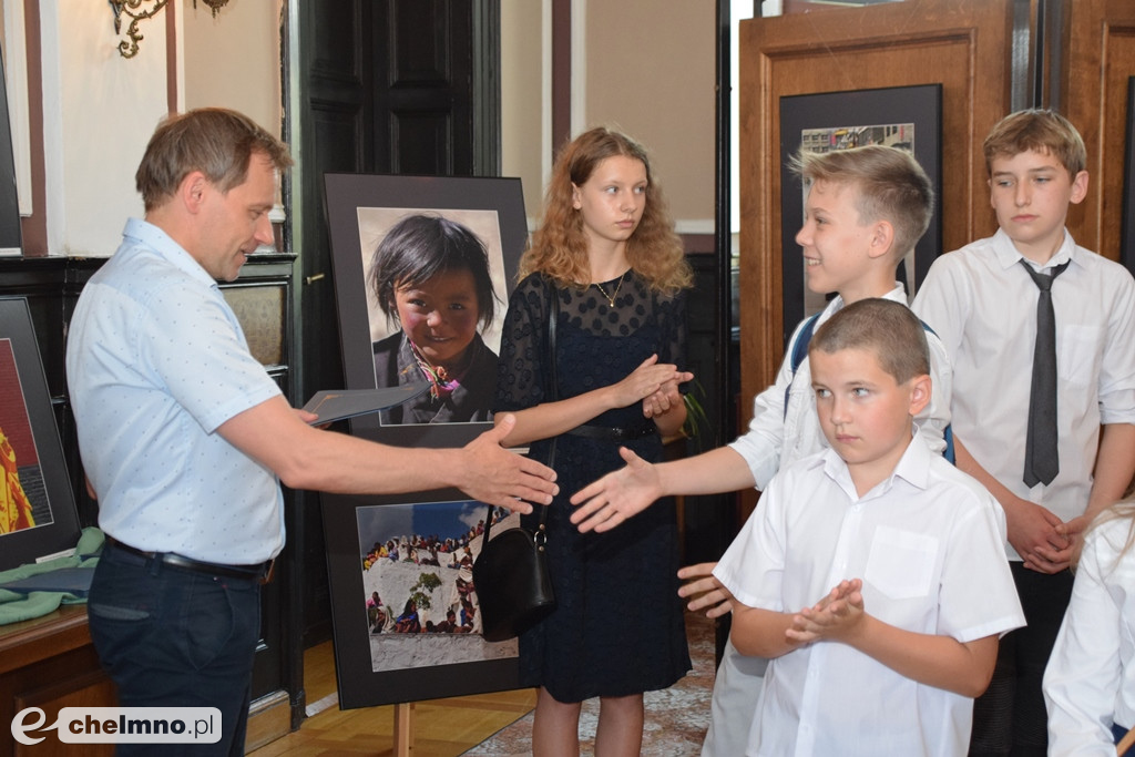 Najlepsi uczniowie wyróżnieni przez Burmistrza