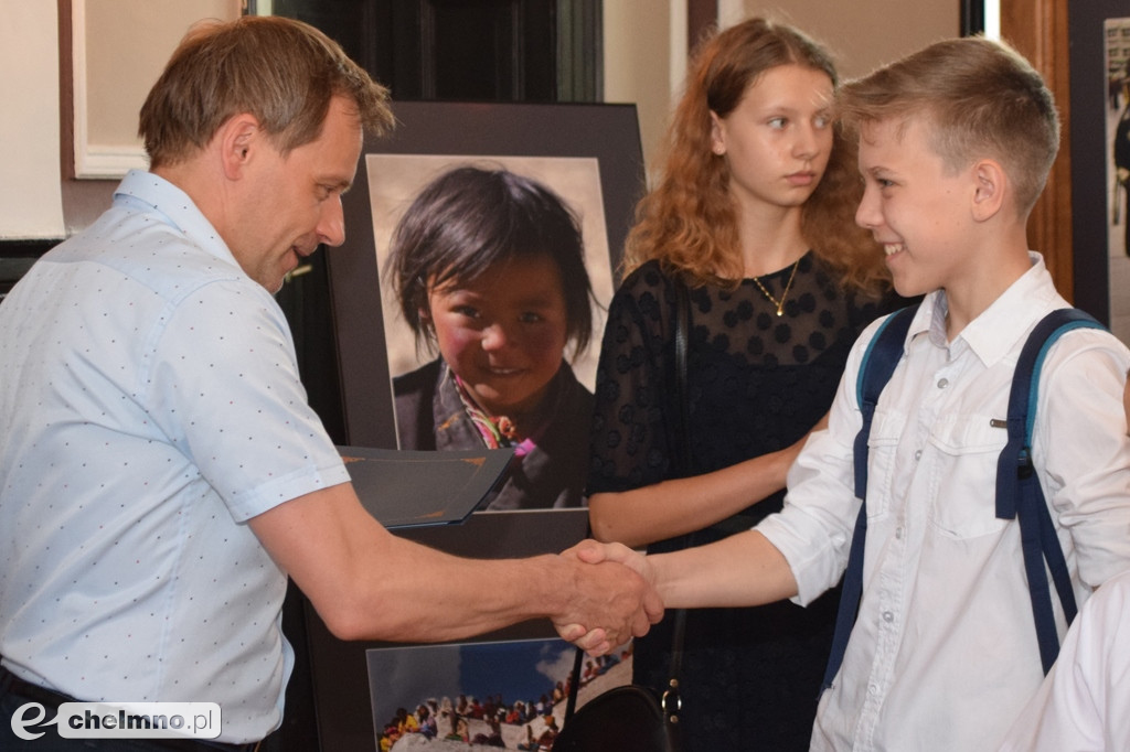 Najlepsi uczniowie wyróżnieni przez Burmistrza