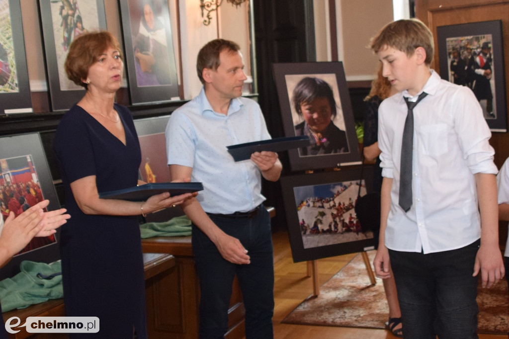 Najlepsi uczniowie wyróżnieni przez Burmistrza