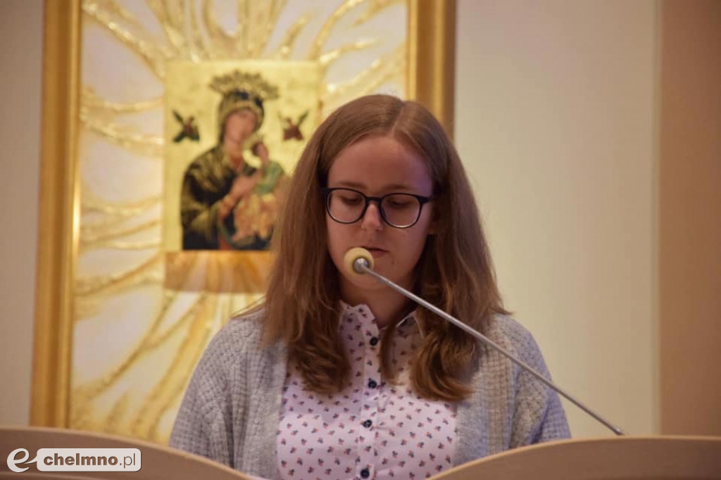 Wspomnieniowe zdjęcia maturzystów z Katolika