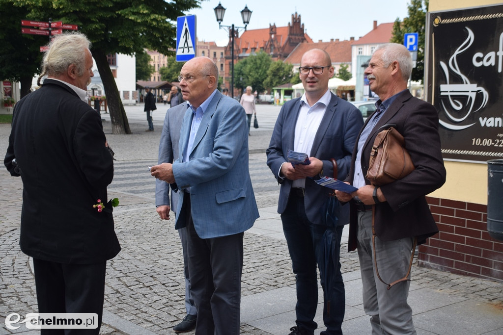 Senator Marek Borowski zachęcał do udziału w wyborach