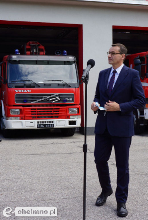 Strażacy z OSP w Podwiesku cieszą się z promesy