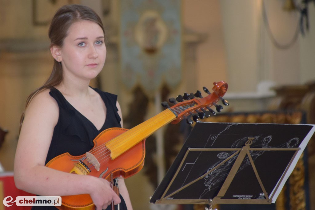 Relacja z pełnego uroku koncertu VIOLA D?AMORE CON AMORE