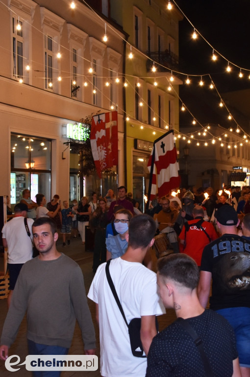 Korowód mieszkańców przeszedł ulicami miasta