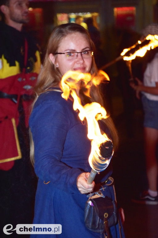 Korowód mieszkańców przeszedł ulicami miasta