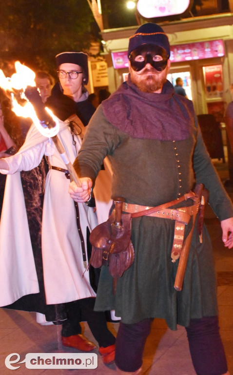 Korowód mieszkańców przeszedł ulicami miasta