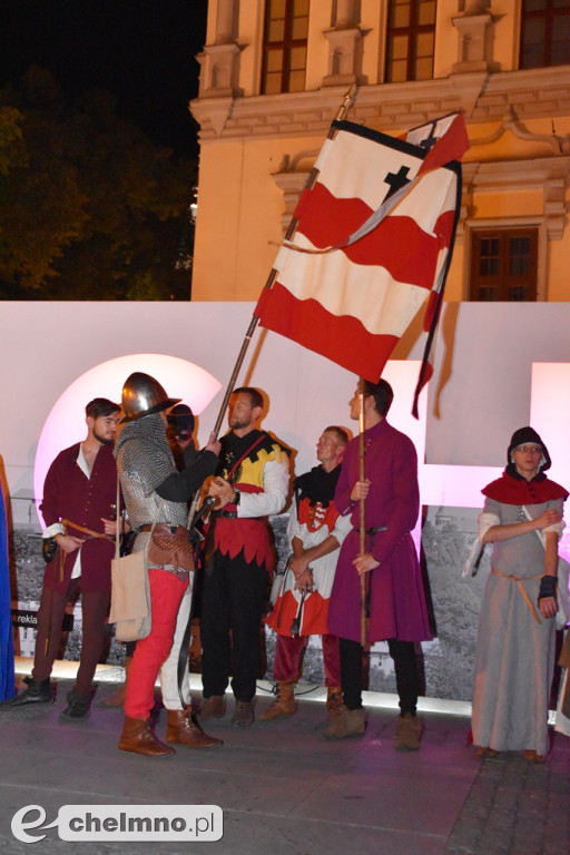 Korowód mieszkańców przeszedł ulicami miasta