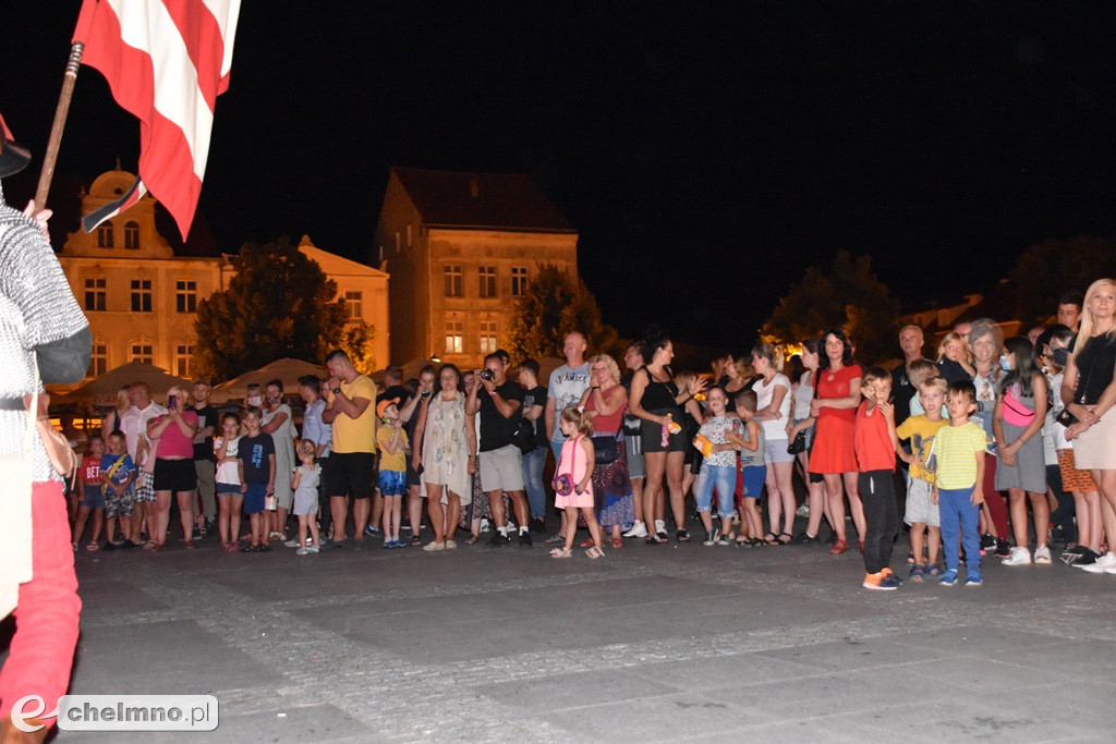 Korowód mieszkańców przeszedł ulicami miasta
