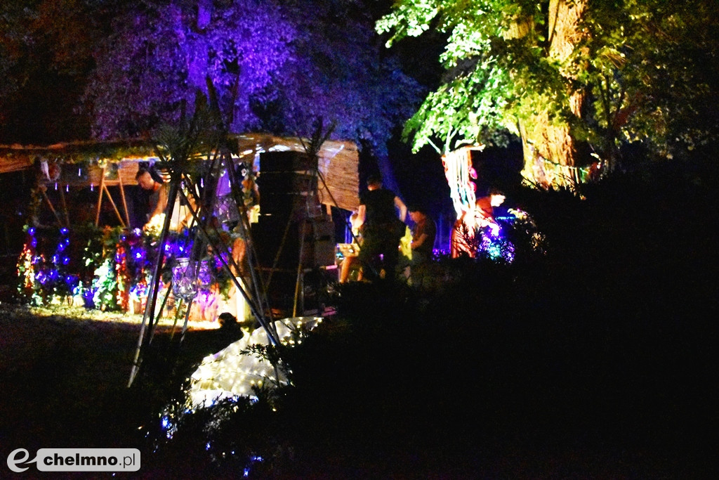 Korowód mieszkańców przeszedł ulicami miasta