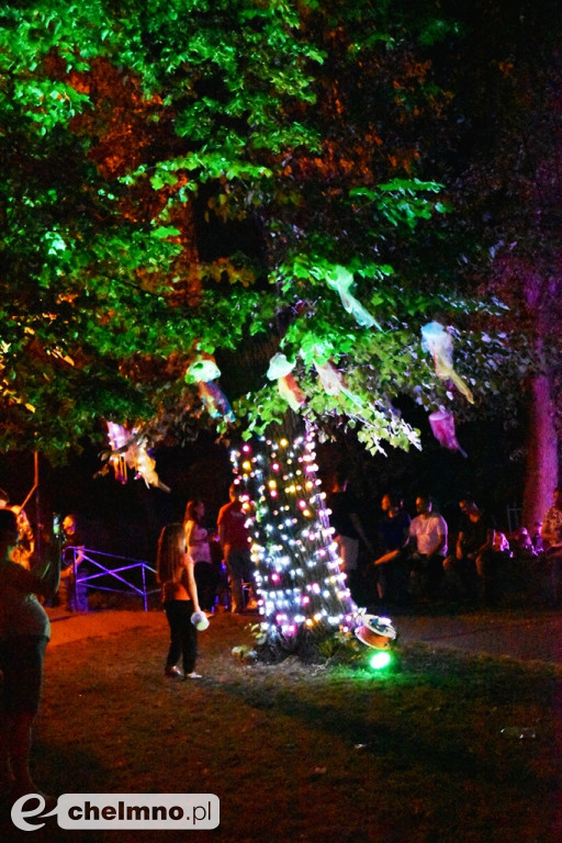 Korowód mieszkańców przeszedł ulicami miasta