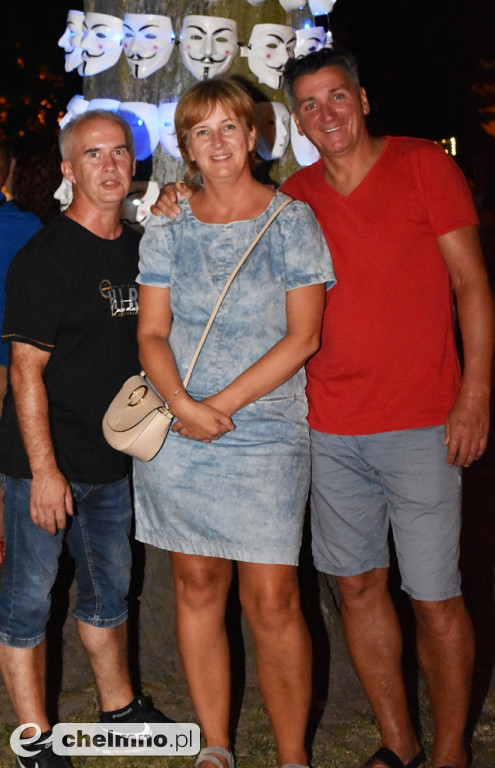 Korowód mieszkańców przeszedł ulicami miasta