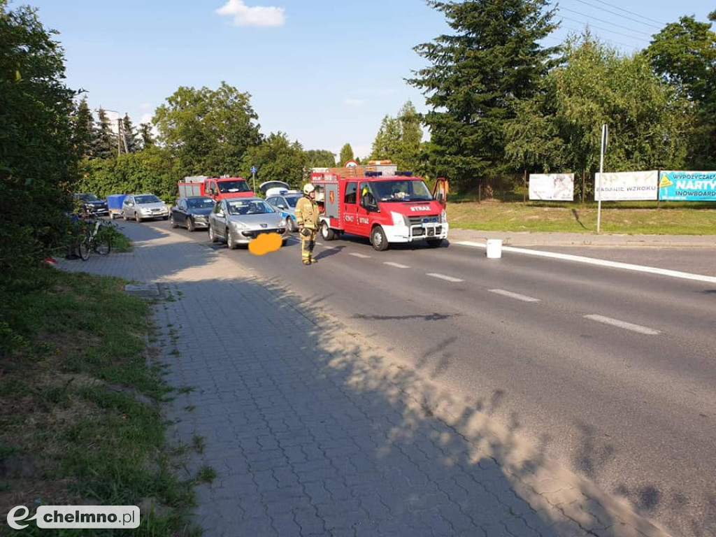 Wypadek motocyklisty i zadymienie w budynku mieszkalnym