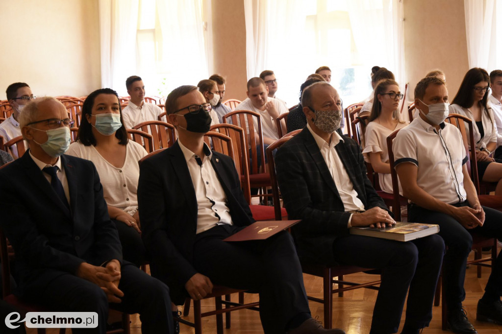 Uroczystość pożegnania absolwentów technikum