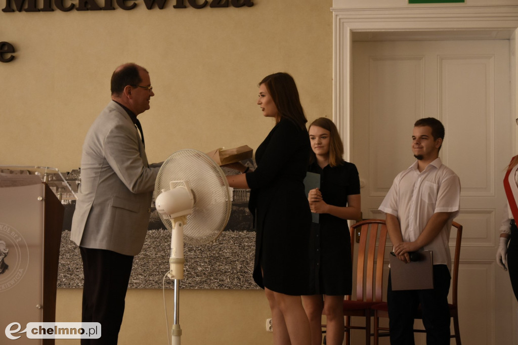 Uroczystość pożegnania absolwentów technikum