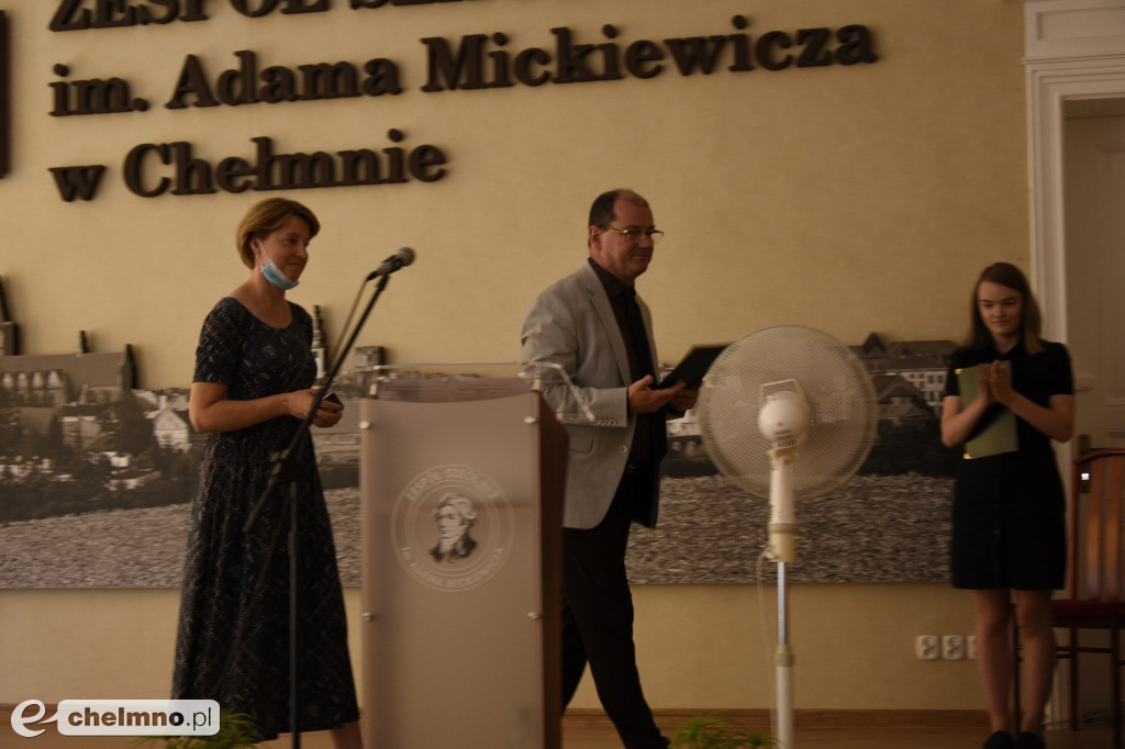Uroczystość pożegnania absolwentów technikum