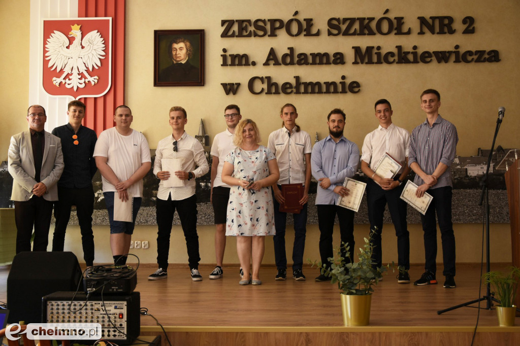 Uroczystość pożegnania absolwentów technikum