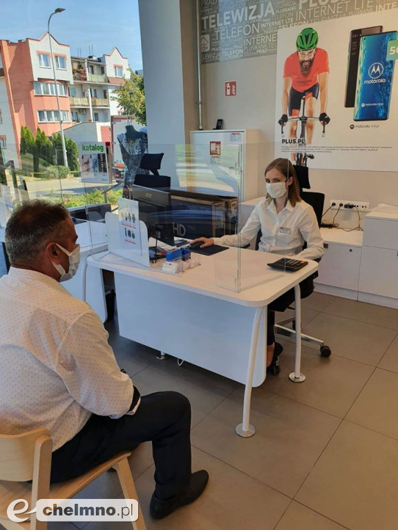 Fotorelacja z trwających kontroli obostrzeń sanitarnych