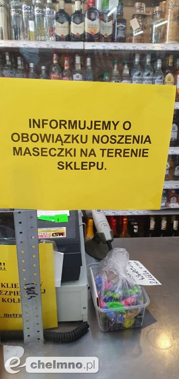 Fotorelacja z trwających kontroli obostrzeń sanitarnych