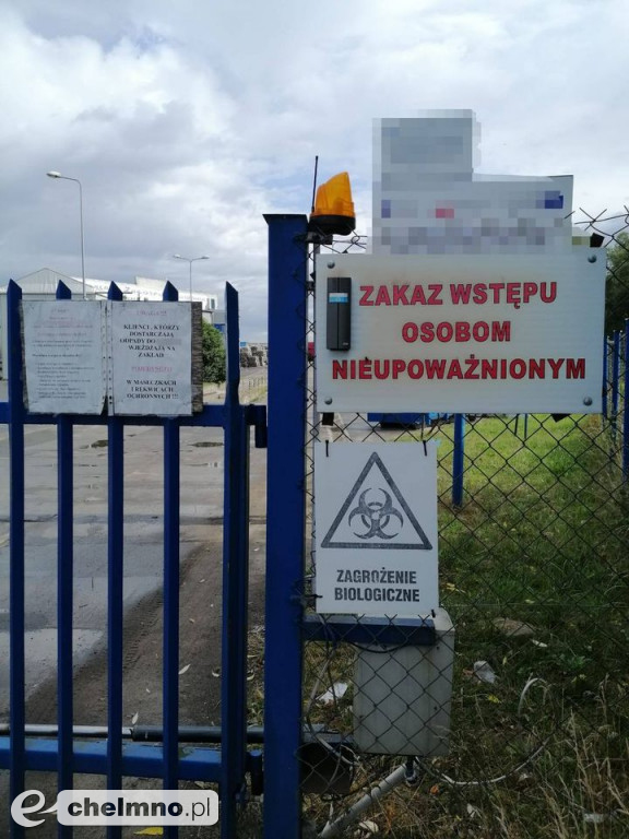 Pracownicy Sanepidu sprawdzają bezpieczeństwo