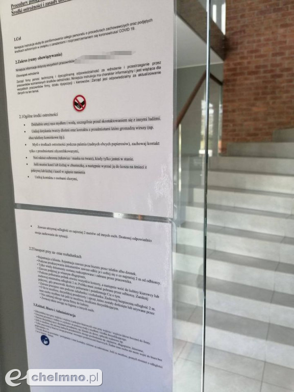 Pracownicy Sanepidu sprawdzają bezpieczeństwo