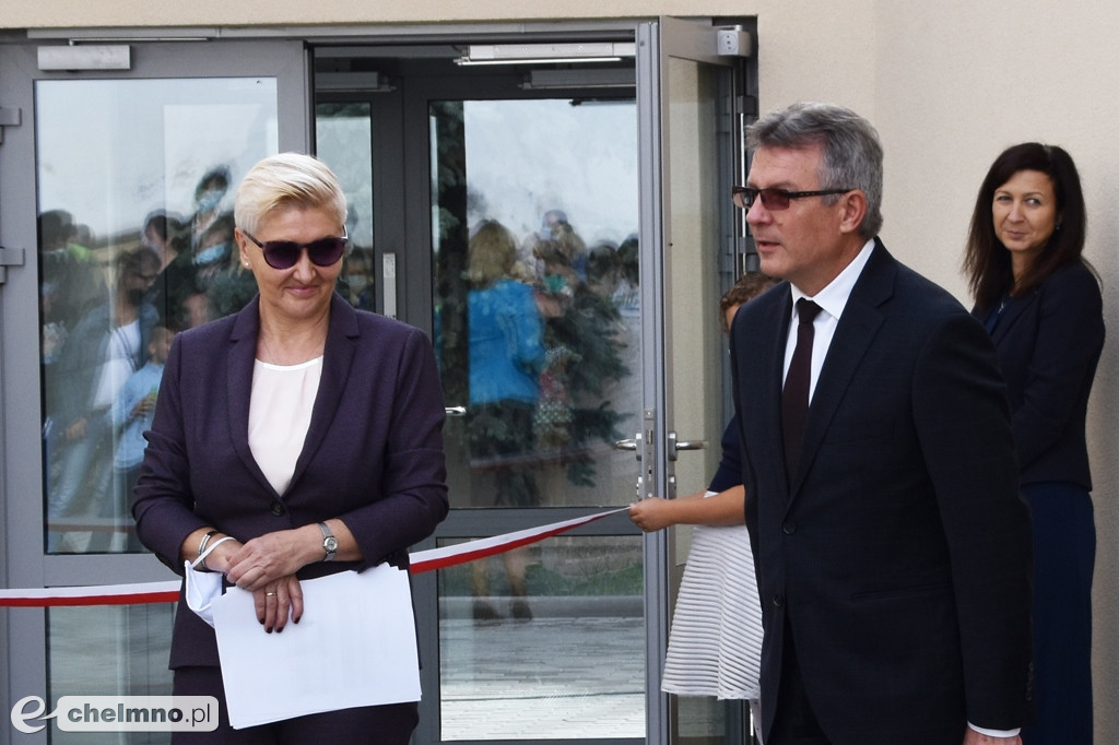 Uroczyste otwarcie hali sportowej w SOSW
