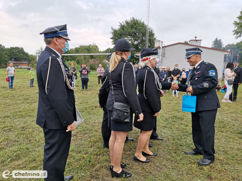 OSP z Trzebcza Szlacheckiego poświęciła nowy wóz strażacki