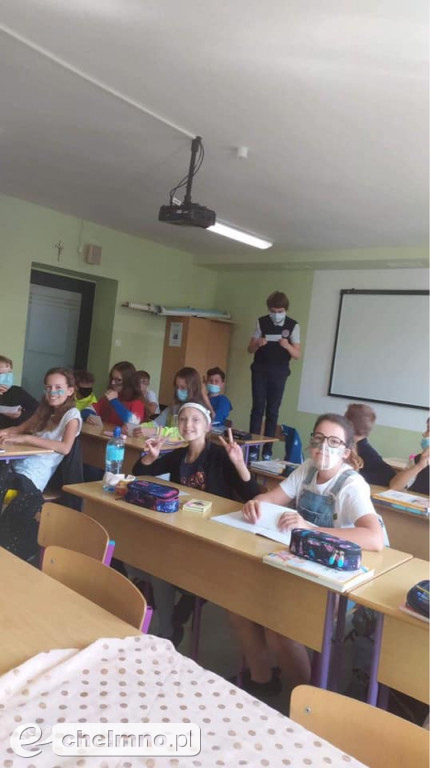 Kropkowa kreatywność ogarnęła także uczniów Katolika