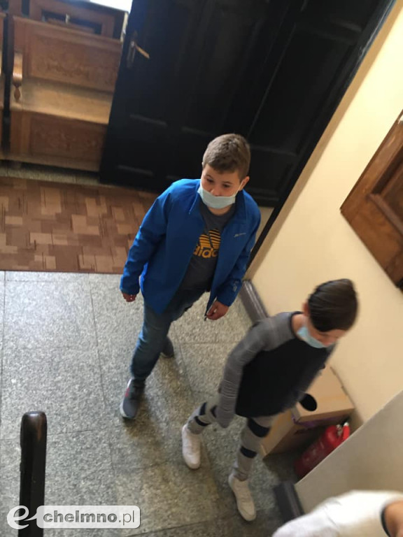 Kropkowa kreatywność ogarnęła także uczniów Katolika